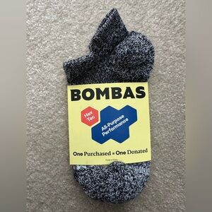 Bombas Women’s Hex Tec All-Purpose Performance Midweight Socks, Small